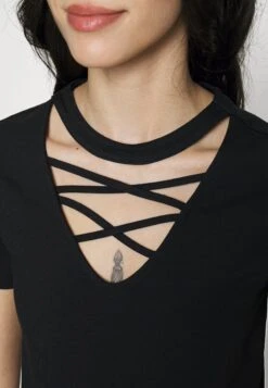 T-Shirt Basic -Black -Moda Verkoop 01cf12836fd04edc8eed3756dd59d683