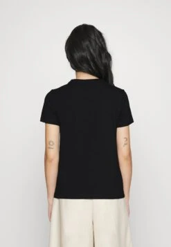 T-Shirt Basic -Black -Moda Verkoop 0deb453e33f646818aa557895ff8c1a8