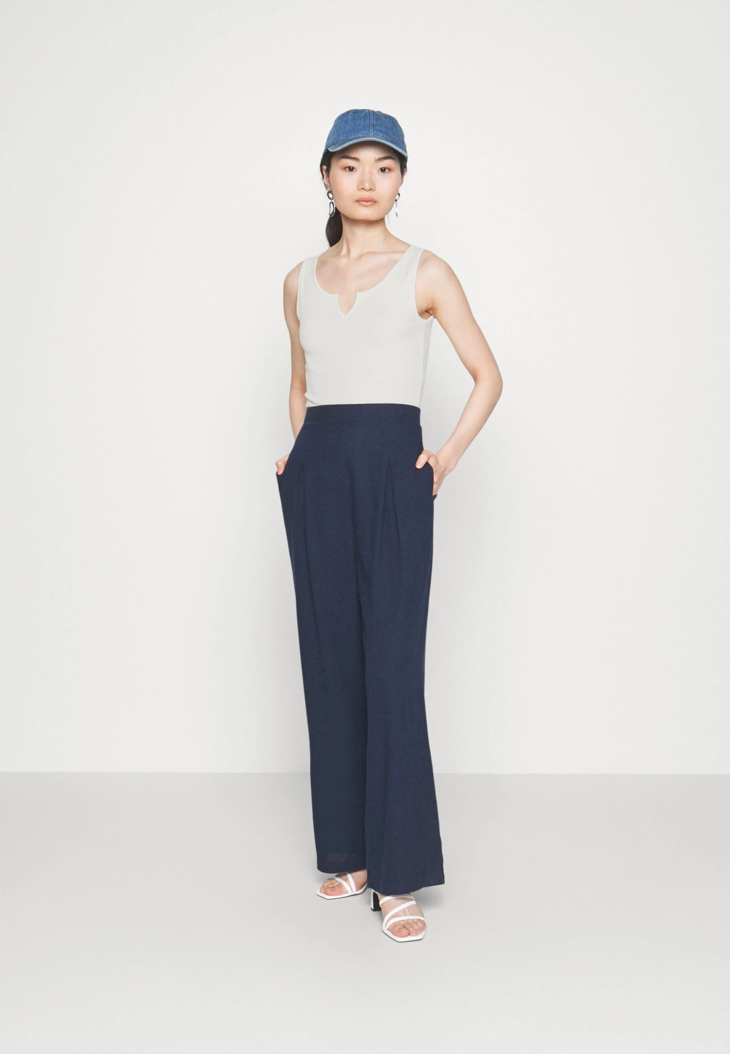 Top - Off-White 4 Top - Off-White - Afbeelding 2