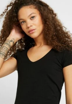 2 Pack - T-Shirt Basic - Black/White -Moda Verkoop 37ff36b777d14c27a006d5de9d1647db