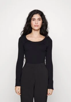 Button Detail - Trui - Black