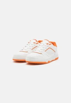 Sneakers Laag - White/Orange 10 Sneakers Laag - White/Orange -Moda Verkoop 942ab1e2a7814729a849f8a453c4132f