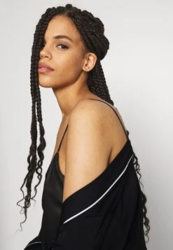 Anna Field Amanda Satin Dressing Gown - Badjas - Black -Moda Verkoop eed1478cfddd45b9a2232895a3abc79a