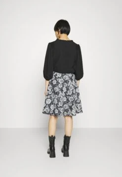 A-Lijn Rok - Black/White -Moda Verkoop f66c370d5fd8458eb4ff1d7124e55ac3